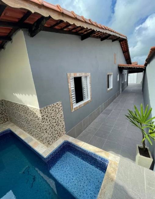 Foto 1 de Casa com 2 Quartos à venda, 180m² em Parque Dez de Novembro, Manaus