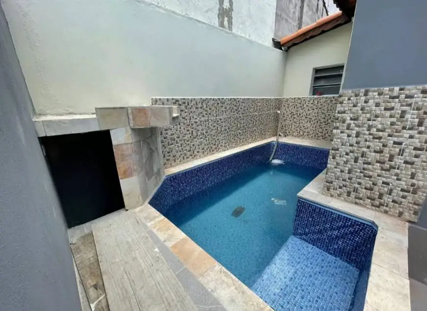 Foto 4 de Casa com 2 Quartos à venda, 180m² em Parque Dez de Novembro, Manaus
