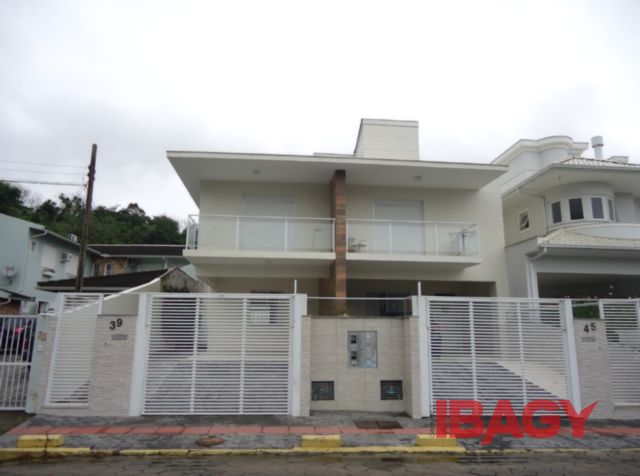 Foto 1 de Casa com 3 Quartos para alugar, 160m² em Itacorubi, Florianópolis