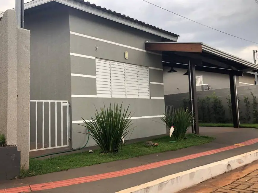 Foto 2 de Casa de Condomínio com 2 Quartos à venda, 68m² em Jardim Radialista, Campo Grande