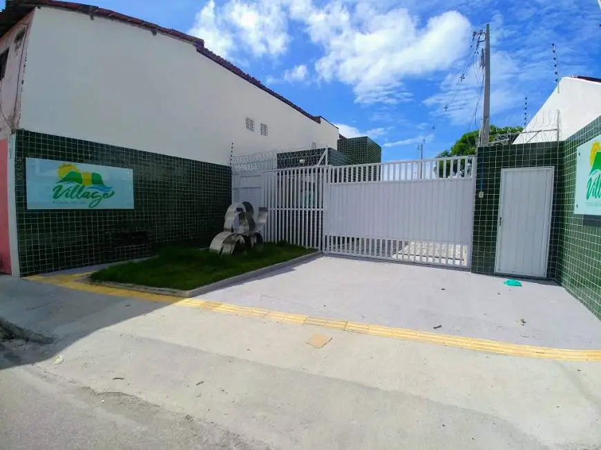 Foto 1 de Casa de Condomínio com 2 Quartos à venda, 77m² em Ponta Negra, Natal