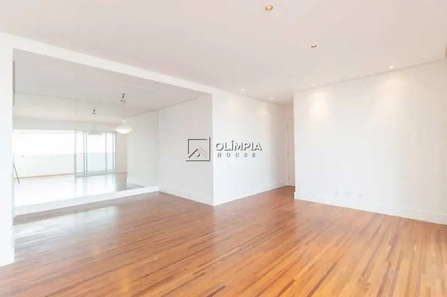 Foto 1 de Apartamento com 2 Quartos para alugar, 120m² em Brooklin, São Paulo