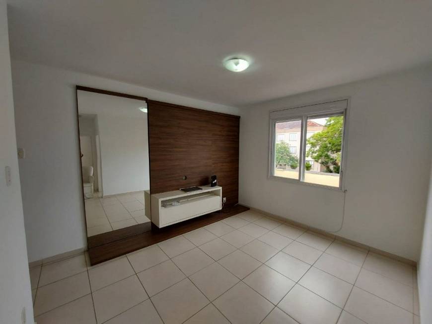 Foto 1 de Apartamento com 2 Quartos para alugar, 57m² em Passo da Areia, Porto Alegre