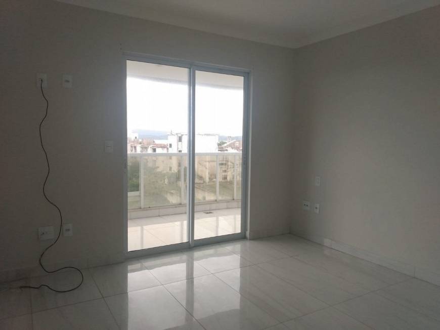 Foto 5 de Apartamento com 3 Quartos para alugar, 123m² em Braga, Cabo Frio