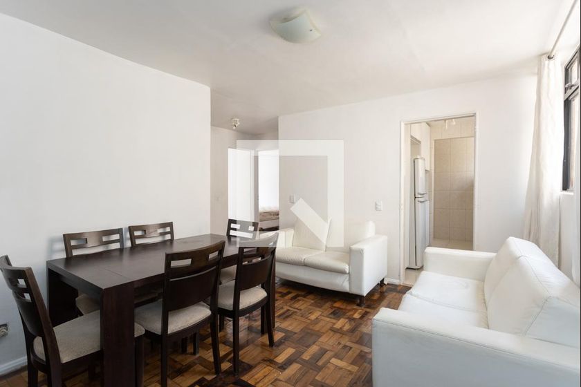 Foto 1 de Apartamento com 3 Quartos para alugar, 70m² em Cristo Rei, Curitiba