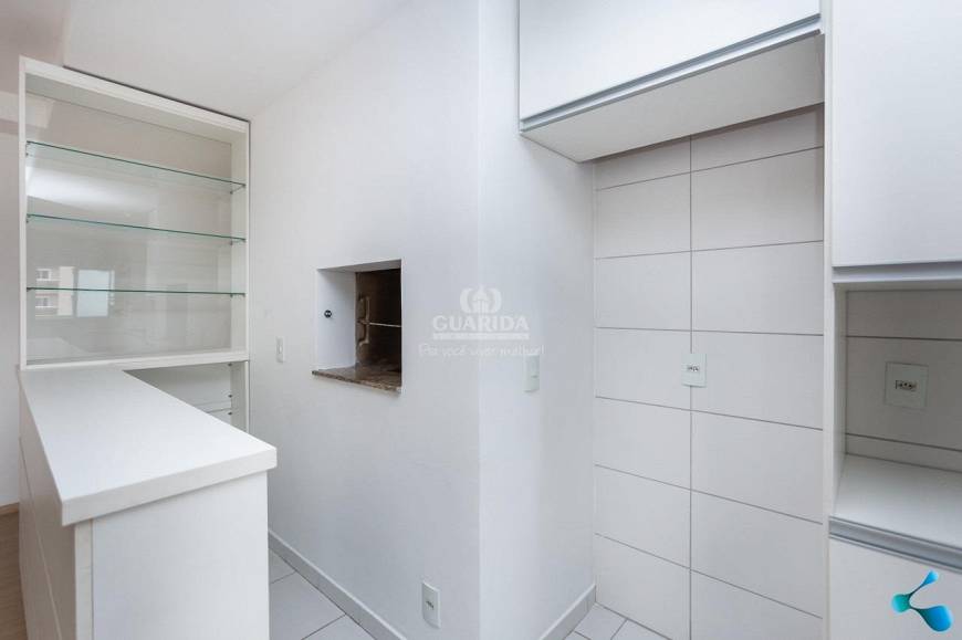 Foto 4 de Apartamento com 3 Quartos para alugar, 82m² em São Geraldo, Porto Alegre