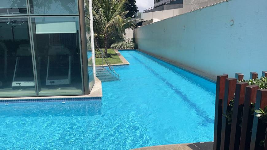 Foto 1 de Apartamento com 4 Quartos para alugar, 235m² em Boa Viagem, Recife