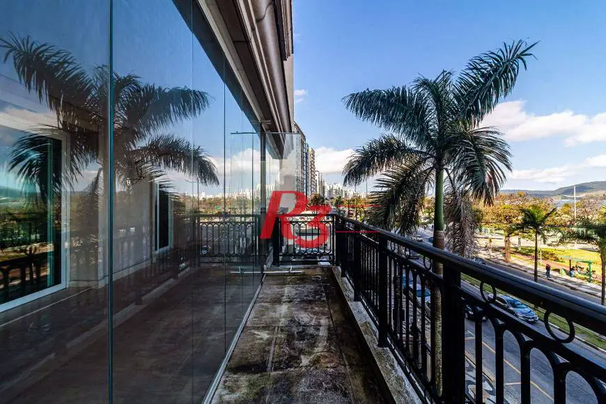 Foto 3 de Apartamento com 4 Quartos à venda, 410m² em Gonzaga, Santos