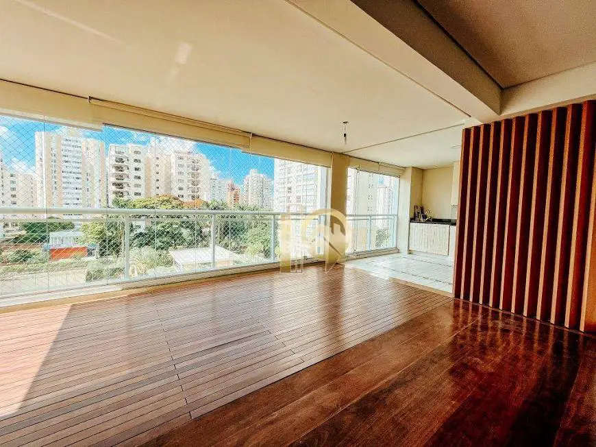 Foto 4 de Apartamento com 4 Quartos para alugar, 233m² em Vila Adyana, São José dos Campos