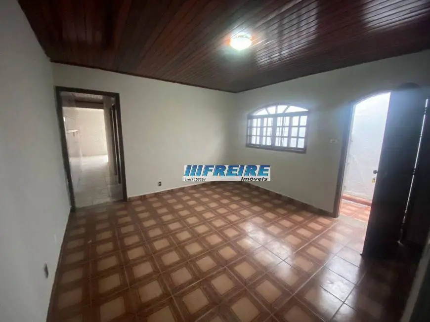 Foto 2 de Casa com 2 Quartos para alugar, 120m² em Osvaldo Cruz, São Caetano do Sul