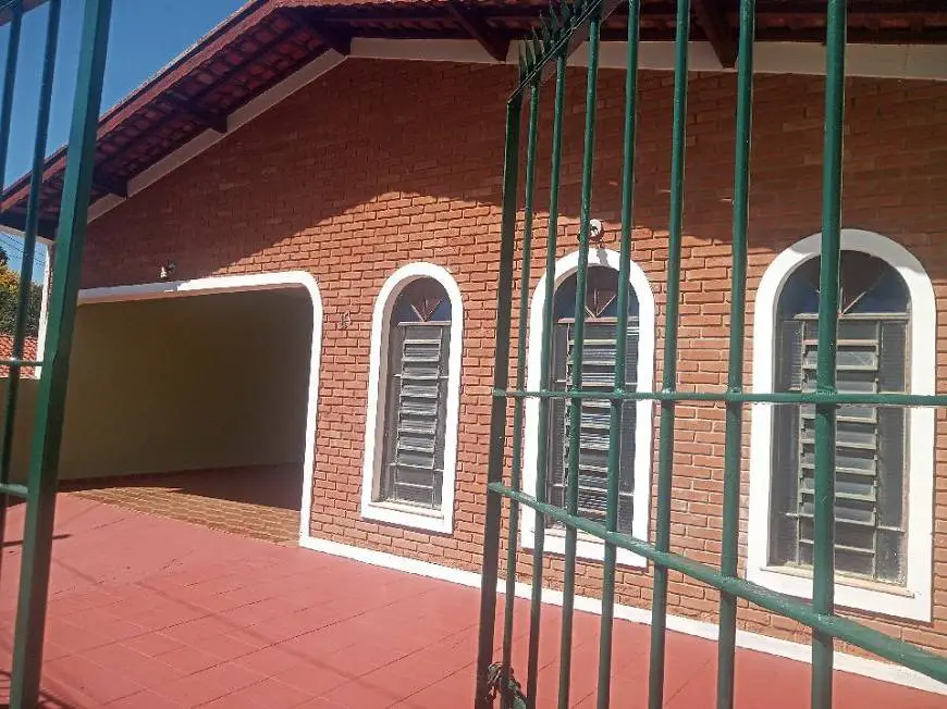 Foto 1 de Casa com 3 Quartos para alugar, 200m² em Barão Geraldo, Campinas