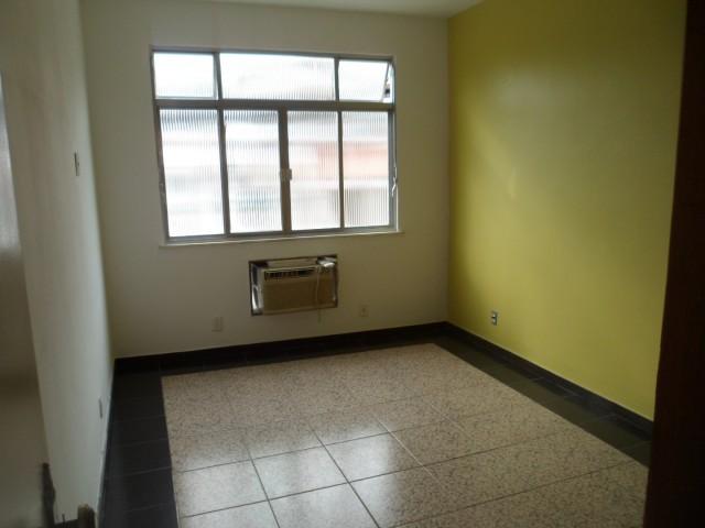 Foto 2 de Apartamento com 1 Quarto para alugar, 40m² em Bancários, Rio de Janeiro