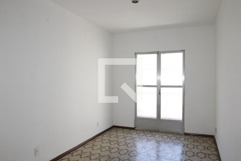Foto 1 de Apartamento com 1 Quarto para alugar, 60m² em Taquara, Rio de Janeiro