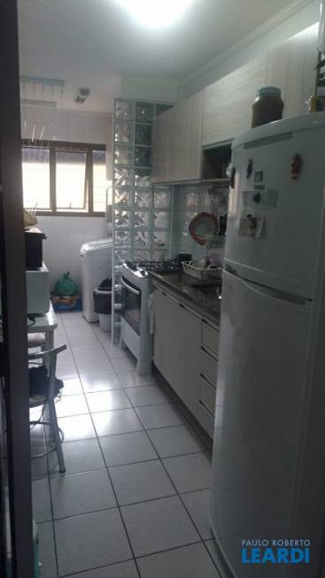 Foto 3 de Apartamento com 2 Quartos à venda, 60m² em Aclimação, São Paulo