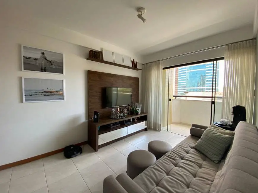 Foto 2 de Apartamento com 2 Quartos à venda, 66m² em Caminho Das Árvores, Salvador