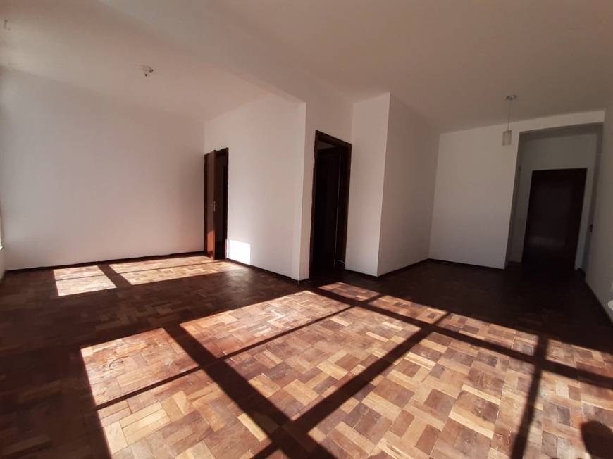 Foto 2 de Apartamento com 2 Quartos para alugar, 101m² em Centro, Curitiba