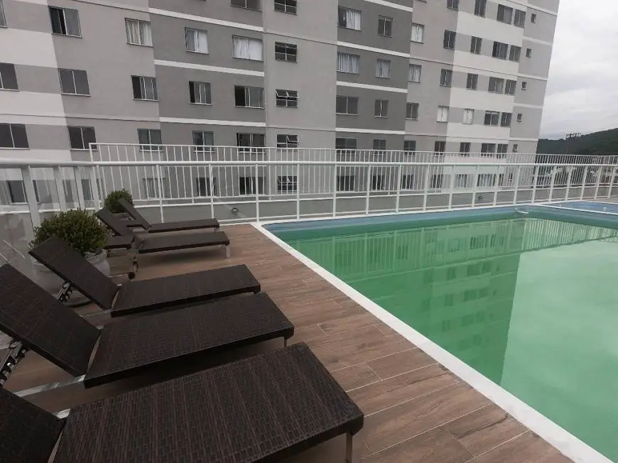 Foto 2 de Apartamento com 2 Quartos para alugar, 45m² em Santa Terezinha, Juiz de Fora