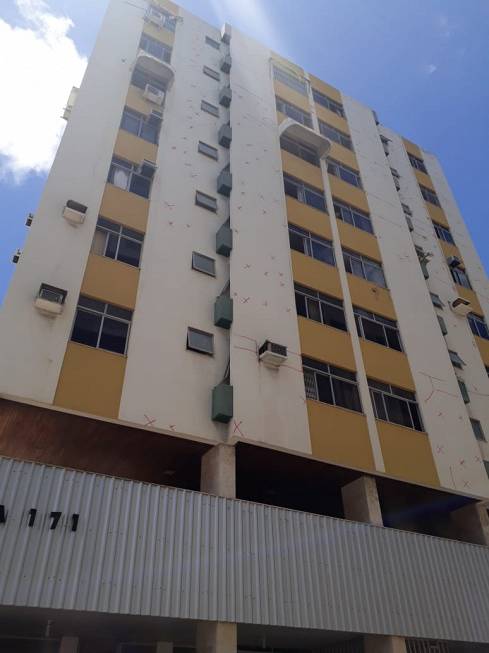 Foto 1 de Apartamento com 3 Quartos à venda, 70m² em Barra, Salvador
