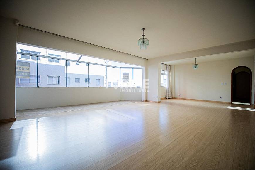 Foto 1 de Apartamento com 3 Quartos à venda, 142m² em Centro, Cascavel