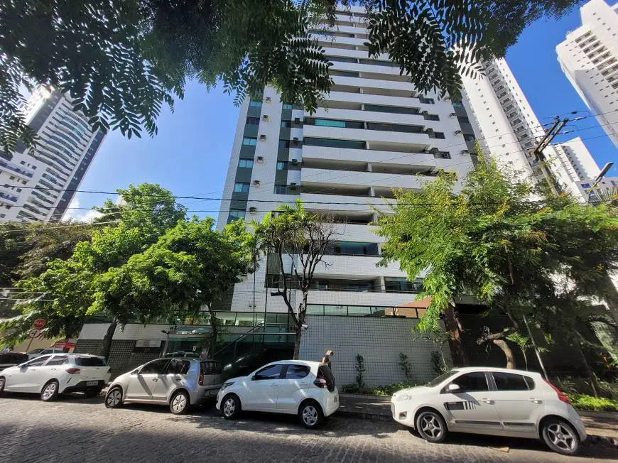 Foto 1 de Apartamento com 3 Quartos para alugar, 125m² em Rosarinho, Recife