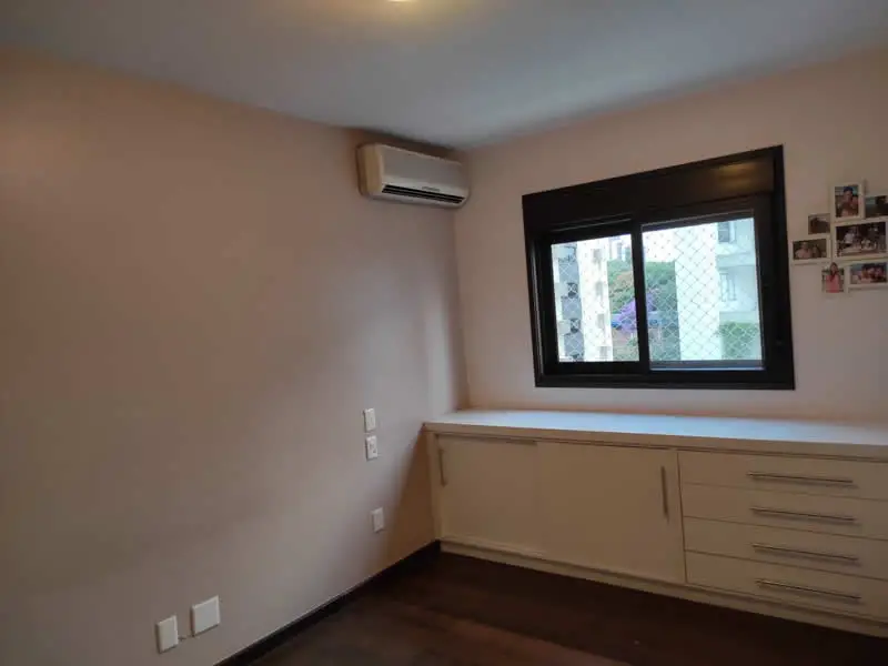 Foto 2 de Apartamento com 3 Quartos para alugar, 100m² em Vila Madalena, São Paulo