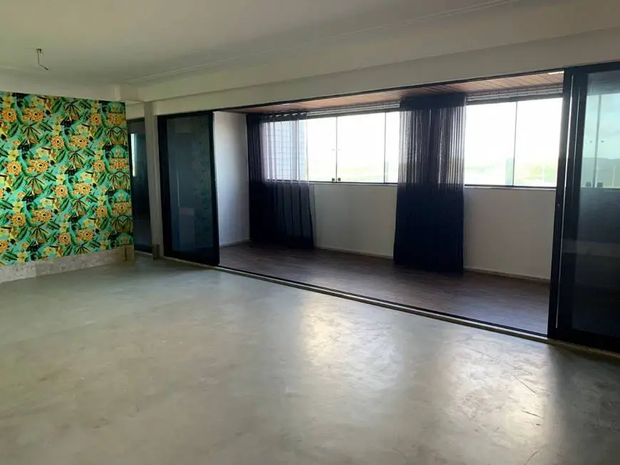 Foto 3 de Apartamento com 4 Quartos para alugar, 120m² em Candelária, Natal