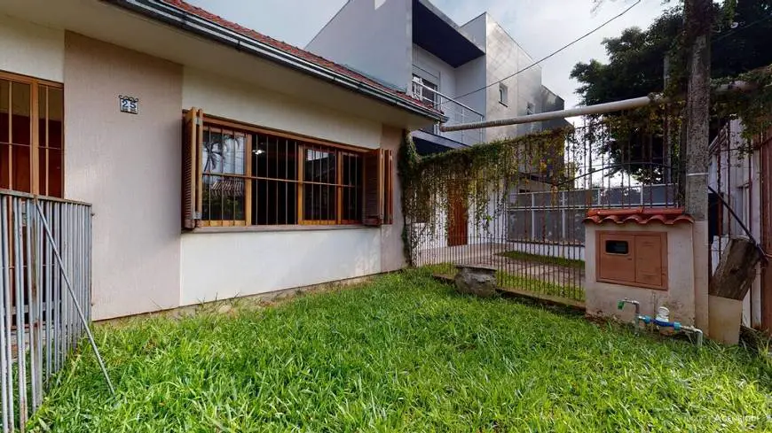 Foto 4 de Apartamento com 4 Quartos à venda, 120m² em Espiríto Santo, Porto Alegre