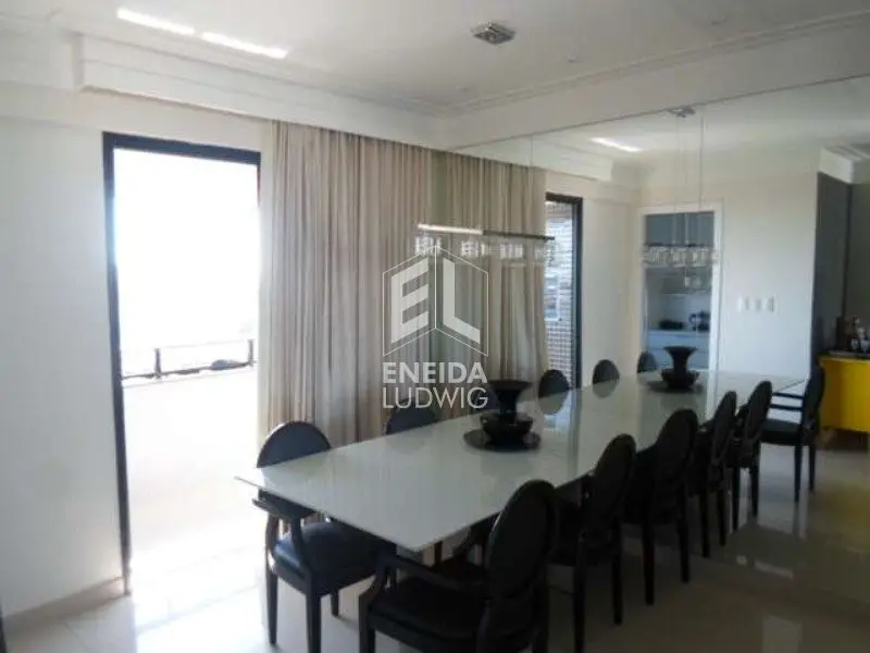 Foto 1 de Apartamento com 4 Quartos à venda, 163m² em Itaigara, Salvador