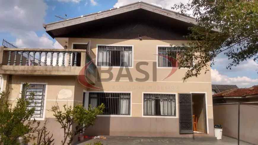 Foto 1 de Casa com 4 Quartos à venda, 266m² em Cajuru, Curitiba