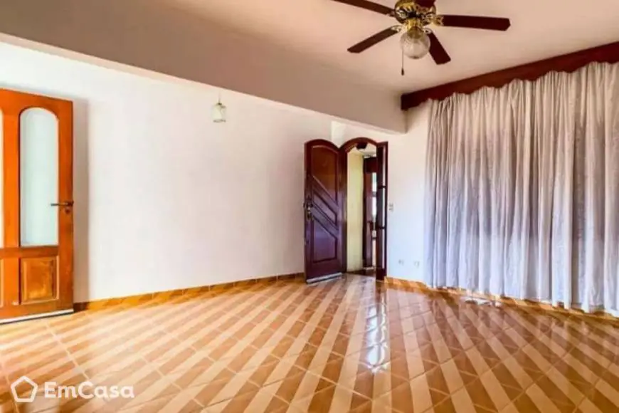 Foto 1 de Casa com 4 Quartos à venda, 180m² em Cidade Brasil, Guarulhos