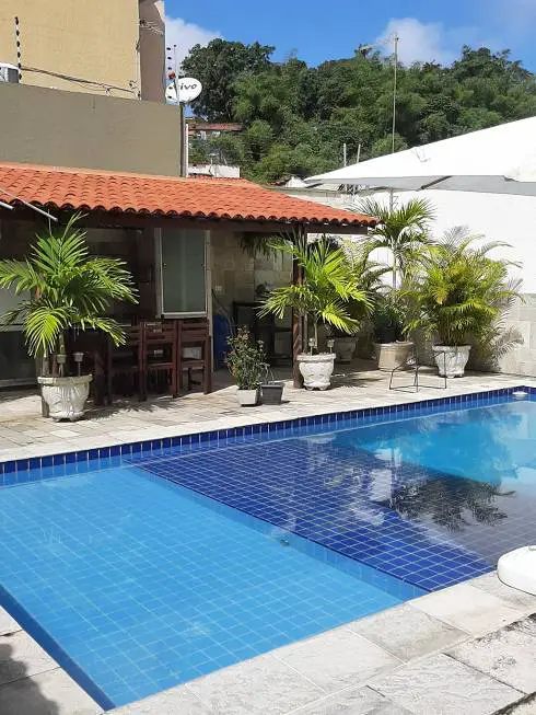 Foto 1 de Casa com 5 Quartos à venda, 233m² em Monteiro, Recife
