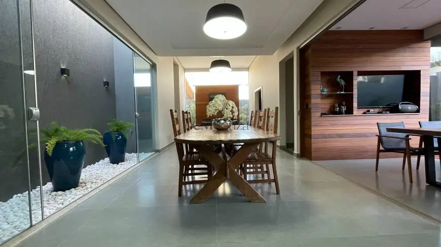 Foto 3 de Casa de Condomínio com 3 Quartos à venda, 260m² em Recanto do Salto, Londrina
