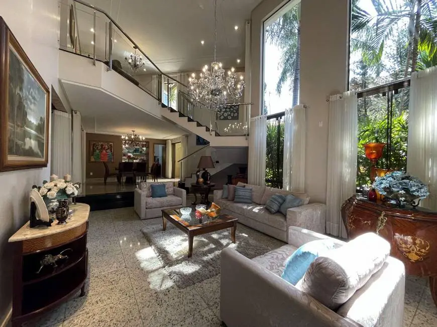 Foto 2 de Casa de Condomínio com 5 Quartos à venda, 490m² em Jardins Monâco, Aparecida de Goiânia