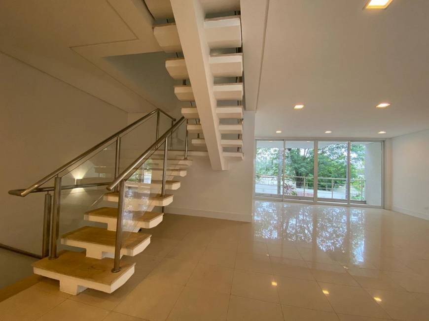 Foto 2 de Sobrado com 4 Quartos para venda ou aluguel, 425m² em Brooklin, São Paulo