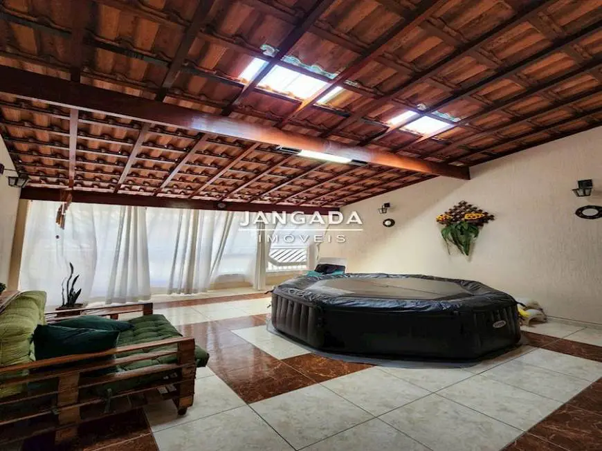 Foto 1 de Sobrado com 4 Quartos à venda, 215m² em Cidade das Flores, Osasco