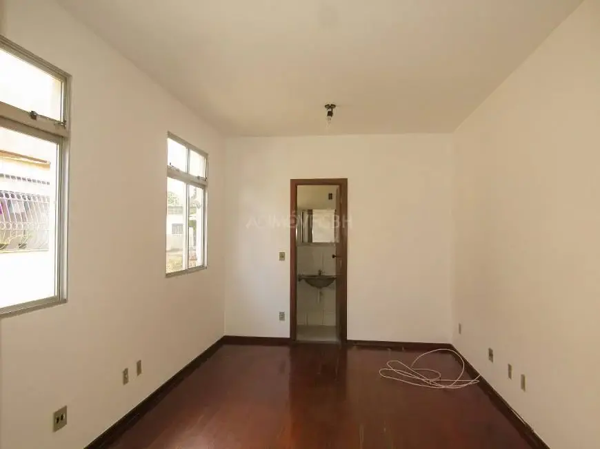 Foto 1 de Apartamento com 1 Quarto para alugar, 29m² em Caiçaras, Belo Horizonte