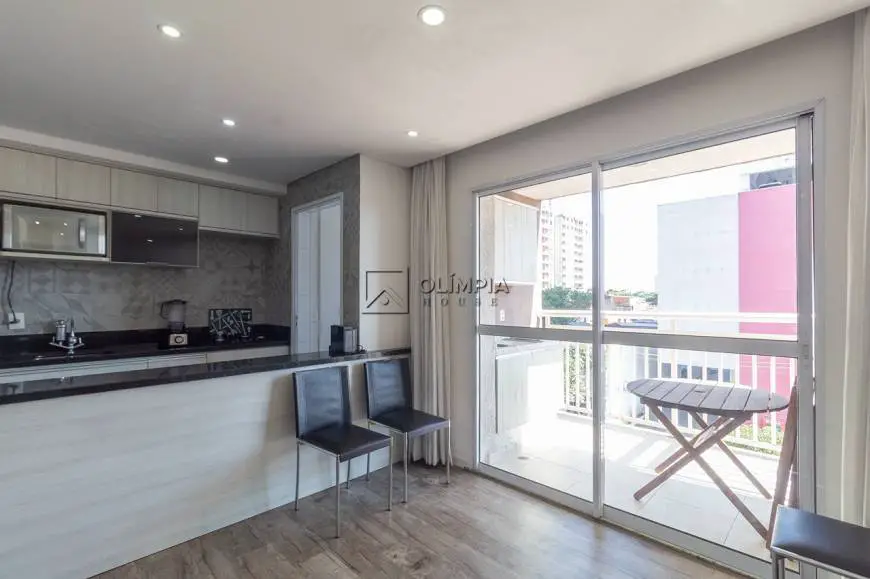 Foto 1 de Apartamento com 1 Quarto à venda, 62m² em Vila Romana, São Paulo