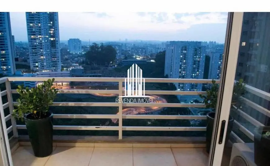 Foto 3 de Apartamento com 1 Quarto à venda, 86m² em Vila Suzana, São Paulo