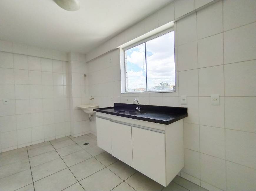 Foto 4 de Apartamento com 2 Quartos para alugar, 65m² em Caiçaras, Belo Horizonte