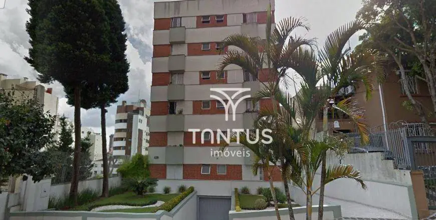 Foto 1 de Apartamento com 2 Quartos para alugar, 78m² em Centro, Curitiba