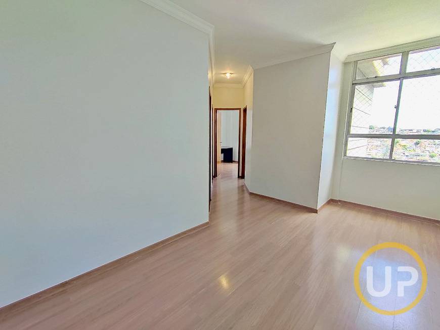 Foto 1 de Apartamento com 2 Quartos para alugar, 75m² em João Pinheiro, Belo Horizonte