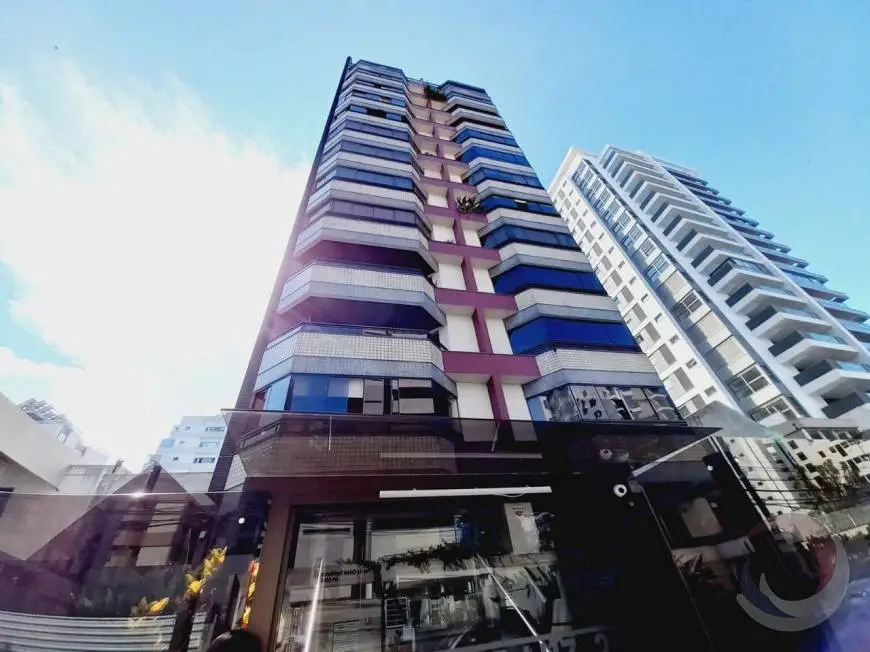 Foto 1 de Apartamento com 3 Quartos para alugar, 194m² em Centro, Florianópolis