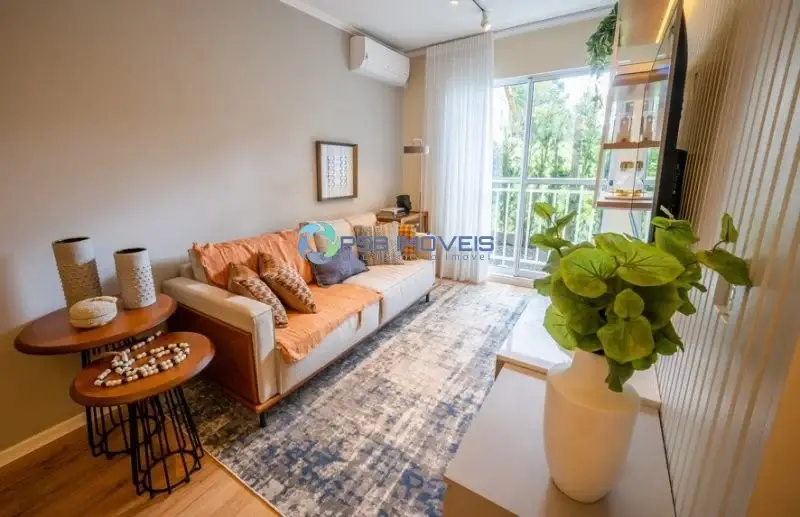 Foto 1 de Apartamento com 3 Quartos à venda, 59m² em Santa Cândida, Curitiba
