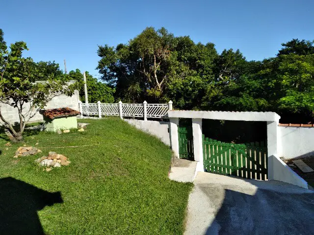 Foto 2 de Casa com 2 Quartos para alugar, 150m² em Bela Aurora, Cariacica
