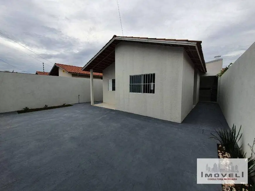 Foto 1 de Casa com 2 Quartos à venda, 107m² em Residencial Santa Terezinha II, Cuiabá