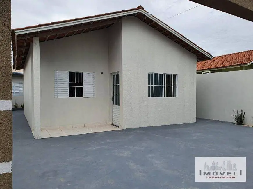 Foto 3 de Casa com 2 Quartos à venda, 107m² em Residencial Santa Terezinha II, Cuiabá