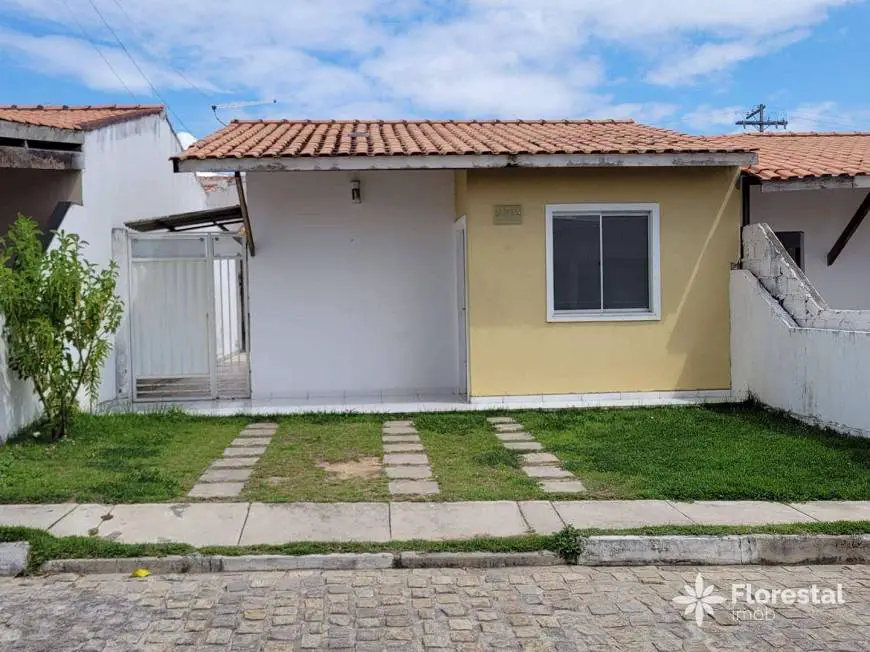 Foto 1 de Casa de Condomínio com 2 Quartos para alugar, 45m² em SIM, Feira de Santana
