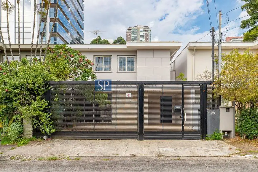 Foto 1 de Casa de Condomínio com 3 Quartos à venda, 225m² em Vila Cordeiro, São Paulo