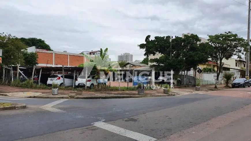 Foto 1 de Lote/Terreno à venda, 670m² em Cristo Redentor, Porto Alegre
