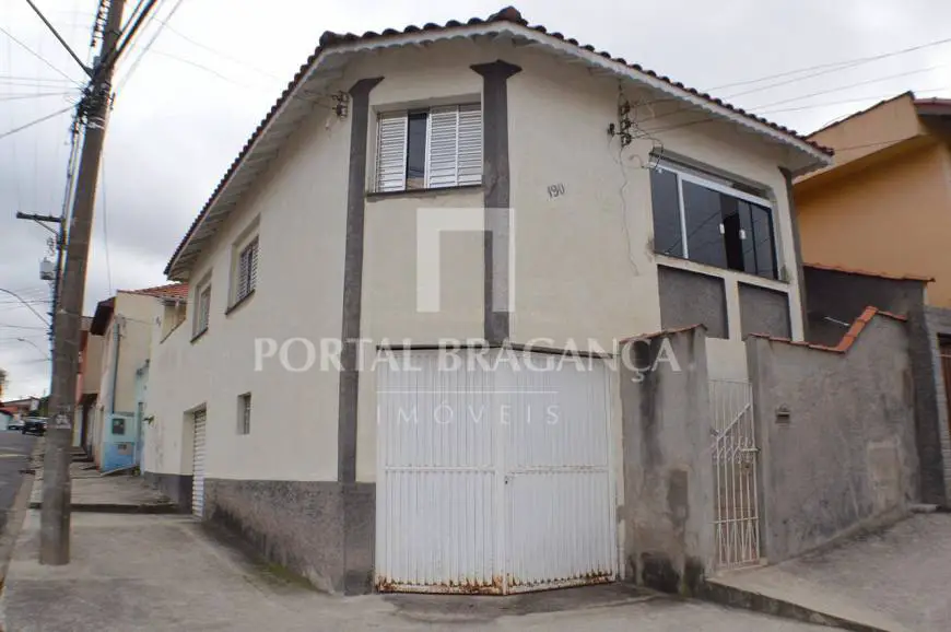 Foto 1 de Sobrado com 2 Quartos à venda, 150m² em Vila Mota, Bragança Paulista